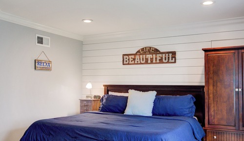 Room 29 Room, Multi-view Carriage House (Room 29- Max 4 people)