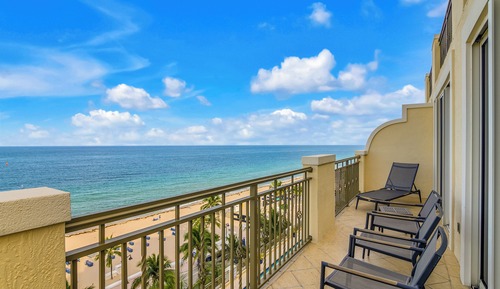 One Bedroom Oceanfront Suite 2 Queens