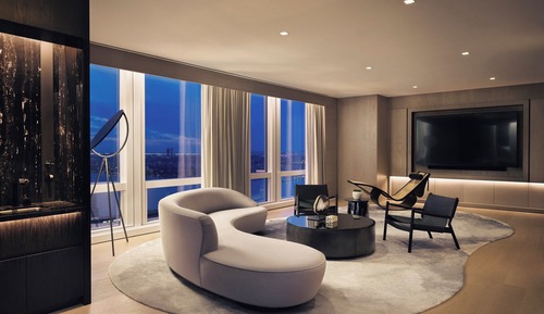 Suite (Equinox Penthouse)