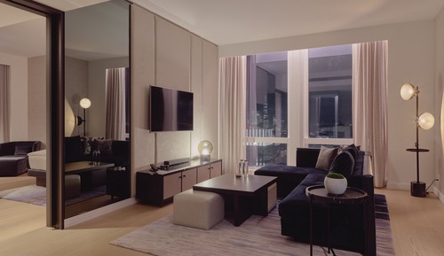 Premier Suite, 1 Bedroom, Corner (Vessel View, 1 King Bed)