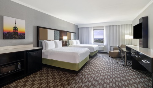 Executive Room, 2 Queen Beds, Non Smoking, Refrigerator & Microwave (Larger Room)