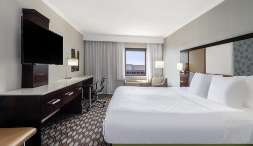 Standard Room, 1 King Bed, Non Smoking, Refrigerator & Microwave