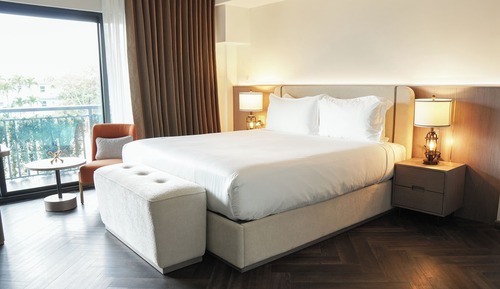 Deluxe Room, 1 King Bed, Non Smoking