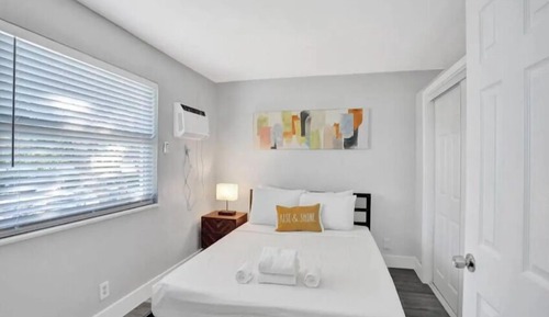Deluxe Single Room, 1 Queen Bed with Sofa bed (Rustic 4)