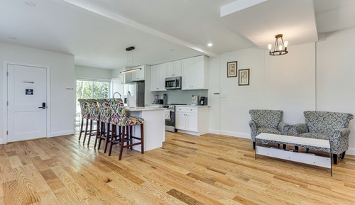 House (4 Bedrooms)