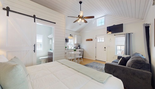 1BR - King Bed - Sofa Bed - Sleeps 4 - POOL - 15