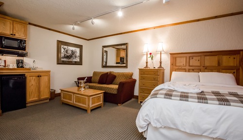 Lodge Room with One-Queen Bed