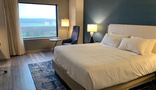 1 King High Floor Deluxe