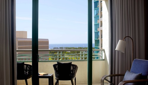Room, 2 Double Beds, Bay View (Mobility/Hearing Access, Roll-in Shwr)
