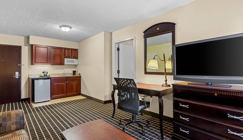 Suite, 1 King Bed with Sofa bed, Non Smoking