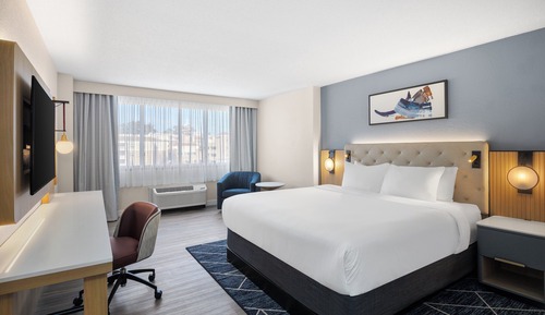 Premium Room, 1 King Bed