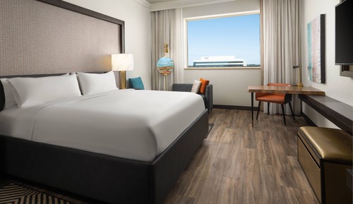 Club Room, 1 King Bed