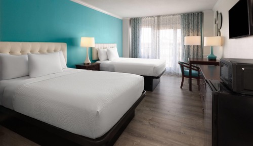 Room, 2 Double Beds, Non Smoking, Partial Ocean View