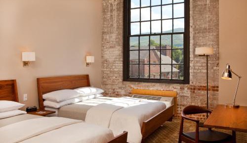 Standard Queen Room