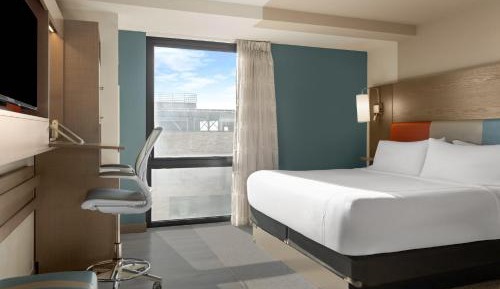Premium King Room