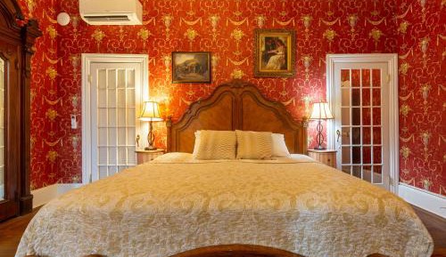 Queen Suite