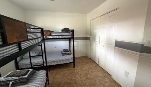 Bed in 4-Bed Mixed Dormitory Room