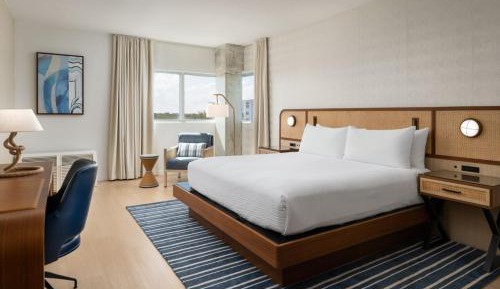 Standard King Room