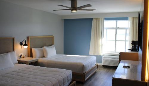 Double Room (1 Adult + 1 Child)
