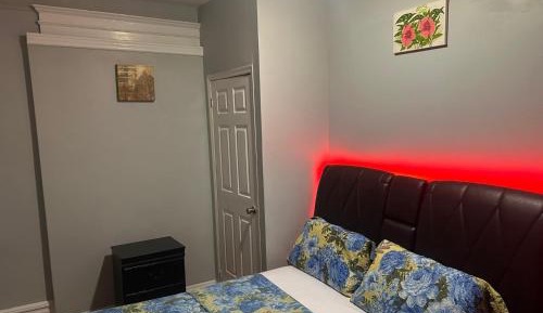 Queen Room with Shared Bathroom