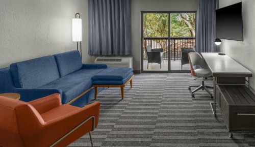 One-Bedroom King Suite with Balcony and Sofa Bed
