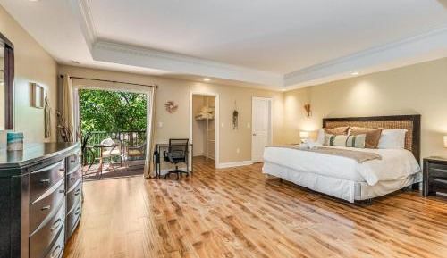 Five-Bedroom Premium Apartment
