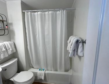 Deluxe Queen Room with Two Queen Beds