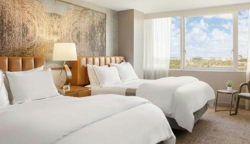 Deluxe, Guest room, 2 Queen, High floor