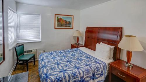 Small Double Room