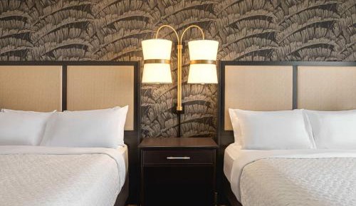 Premium Queen Suite with Two Queen Beds - Non-Smoking