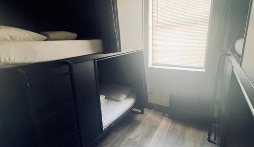 1 BED IN A 4 BED FEMALE STANDARD POD
