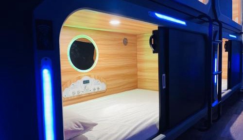 1 BED IN A 2 BED FEMALE LUXURY POD