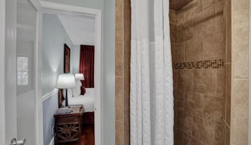 King Room with Pool View