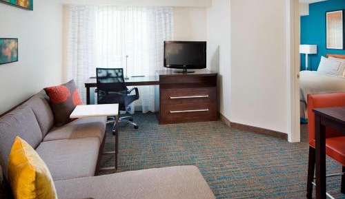One-Bedroom Queen Suite with Sofa Bed