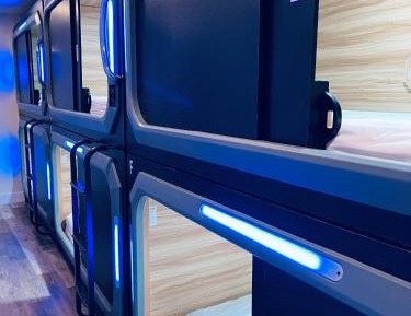 1 BED IN A 6 BED FEMALE LUXURY POD PVT SHOWER