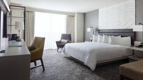 Guest Room, 1 King