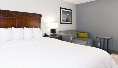 King Room - Hearing Access/Non-Smoking
