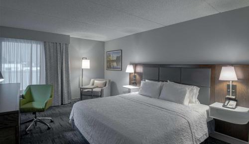 King Room - Mobility/Hearing Accessible