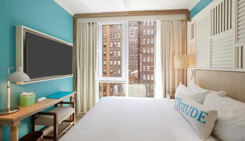 Standard Room One King Bed