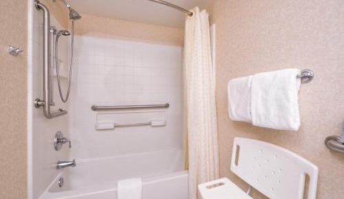 King Room with Bath Tub - Disability Access/Non-Smoking 
