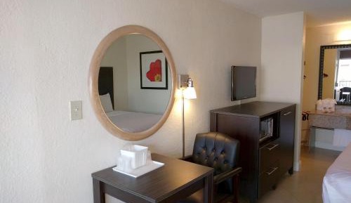Deluxe Queen Room with Two Queen Beds