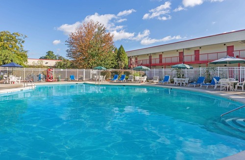 Northwest Yonkers Hotel | Ramada by Wyndham Yonkers