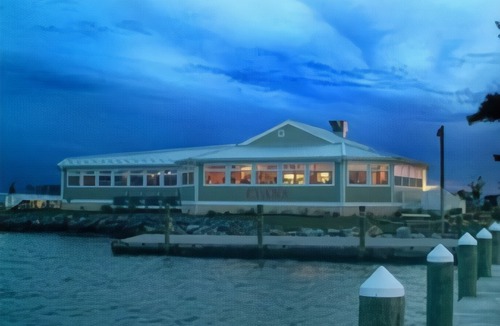 Piney Point Hotel | Island Inn & Suites, Ascend Hotel Collection