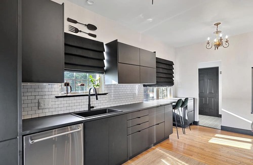 Milton House | Tranquil Modern Oasis near local beaches w/gym, office, fire pit. Pet friendly!