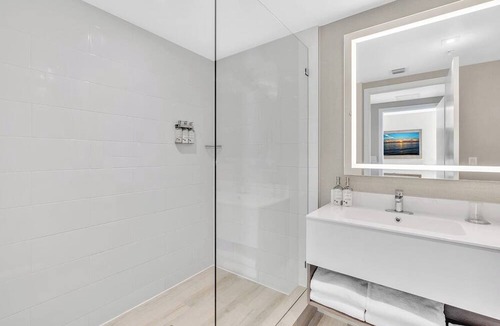 Bay Harbor Islands Apartment | King Suite balcony water views-Hosted by Sweetstay
