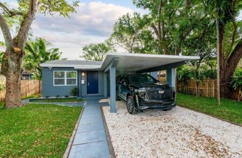 Riverside Park Villa | Tropical Oasis in Fort Lauderdale - Villa Mandala