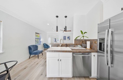 Poinsettia Heights House | Charming 2-bedroom House with a Private Pool in the Heart of Fort Lauderdale