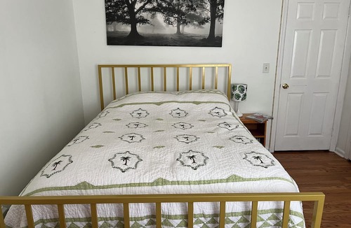 Dumont Apartment | Cozy 1 bedroom apartment in Bergen County. Just 20 mins from NYC.