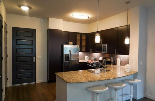 Warner Center Apartment | Luxury Designed 2 Bedrooms Part Hotel in Woodland Hills CA