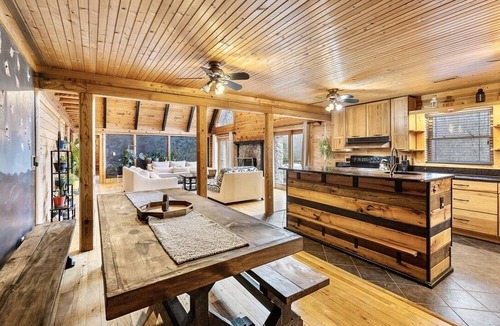 Stafford Cabin | Stunning Cabin Retreat Near Aquia Creek & Potomac!